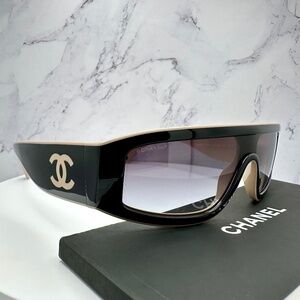 Chanel Black & Beige New Sunglasses Shield Square Authentic Gradient Lens CC